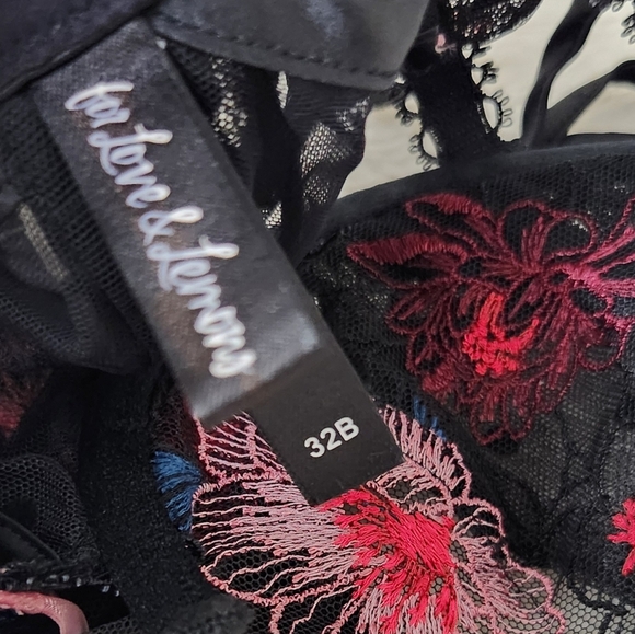 New!For Love and Lemons Black Swiss Dot Zinnia Floral Embroidered Bodysu… - Picture 13 of 15